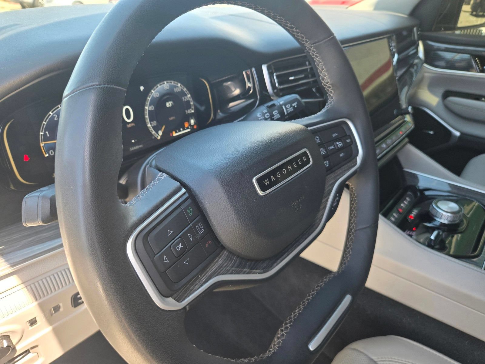 Used 2022 Jeep Wagoneer Series II w/ Premium Group I AWD/4WD image 12