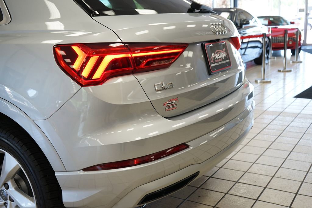 Used 2020 Audi Q3 2.0T Premium AWD/4WD image 14