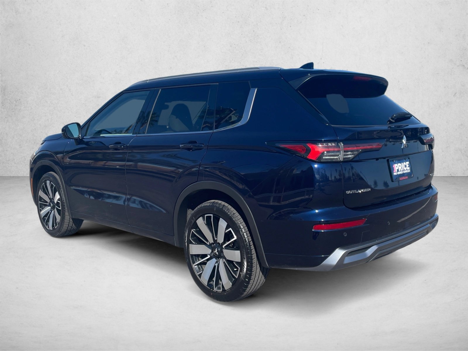 Used 2025 Mitsubishi Outlander SEL FWD image 7