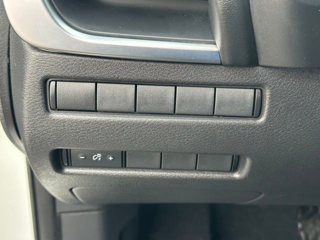 Used 2021 Nissan Rogue S AWD/4WD image 23