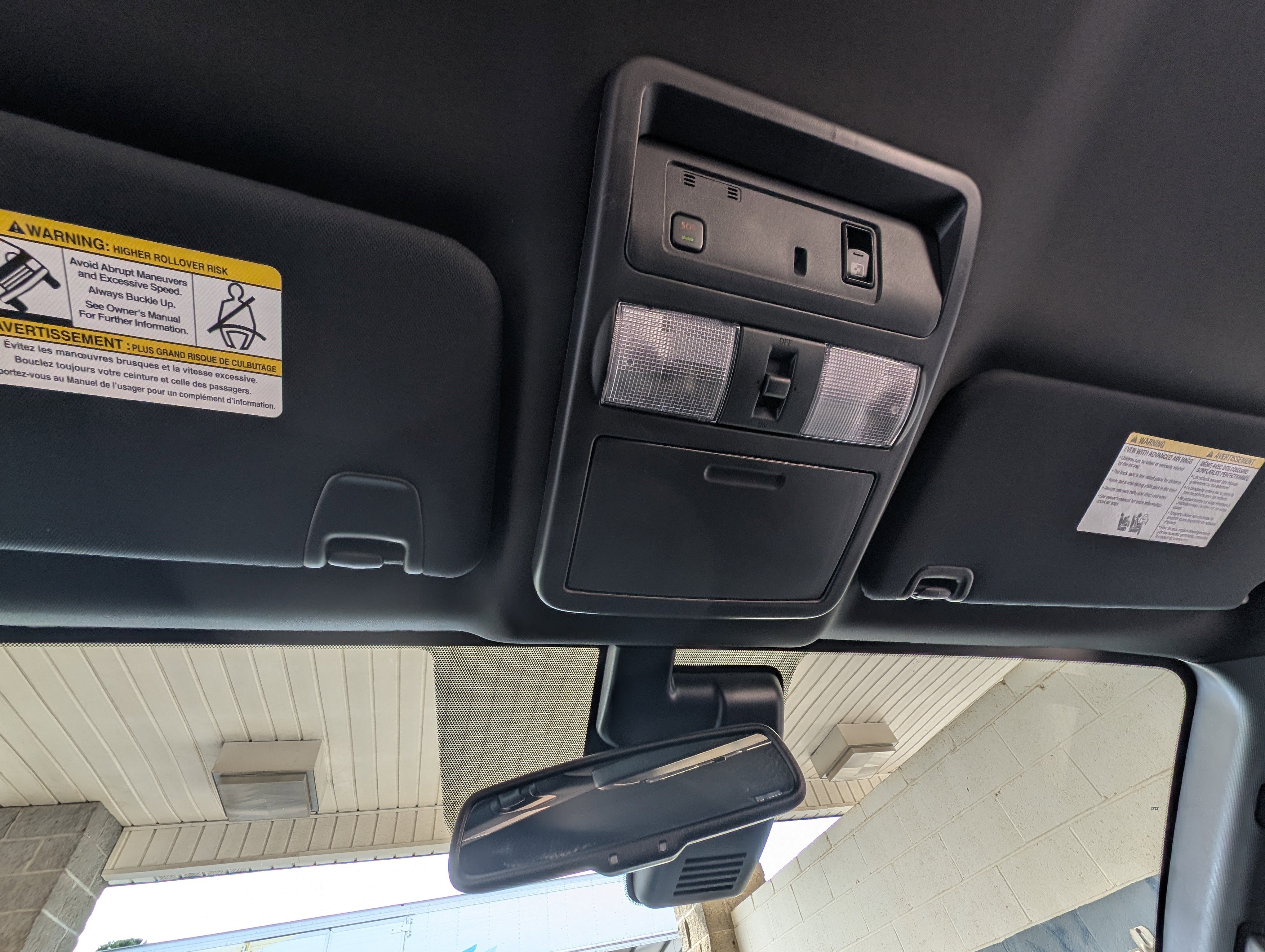 Used 2024 Nissan Titan SV w/ SV Bronze Edition Package image 29