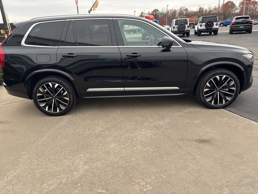 Certified 2025 Volvo XC90 B6 Plus image 4