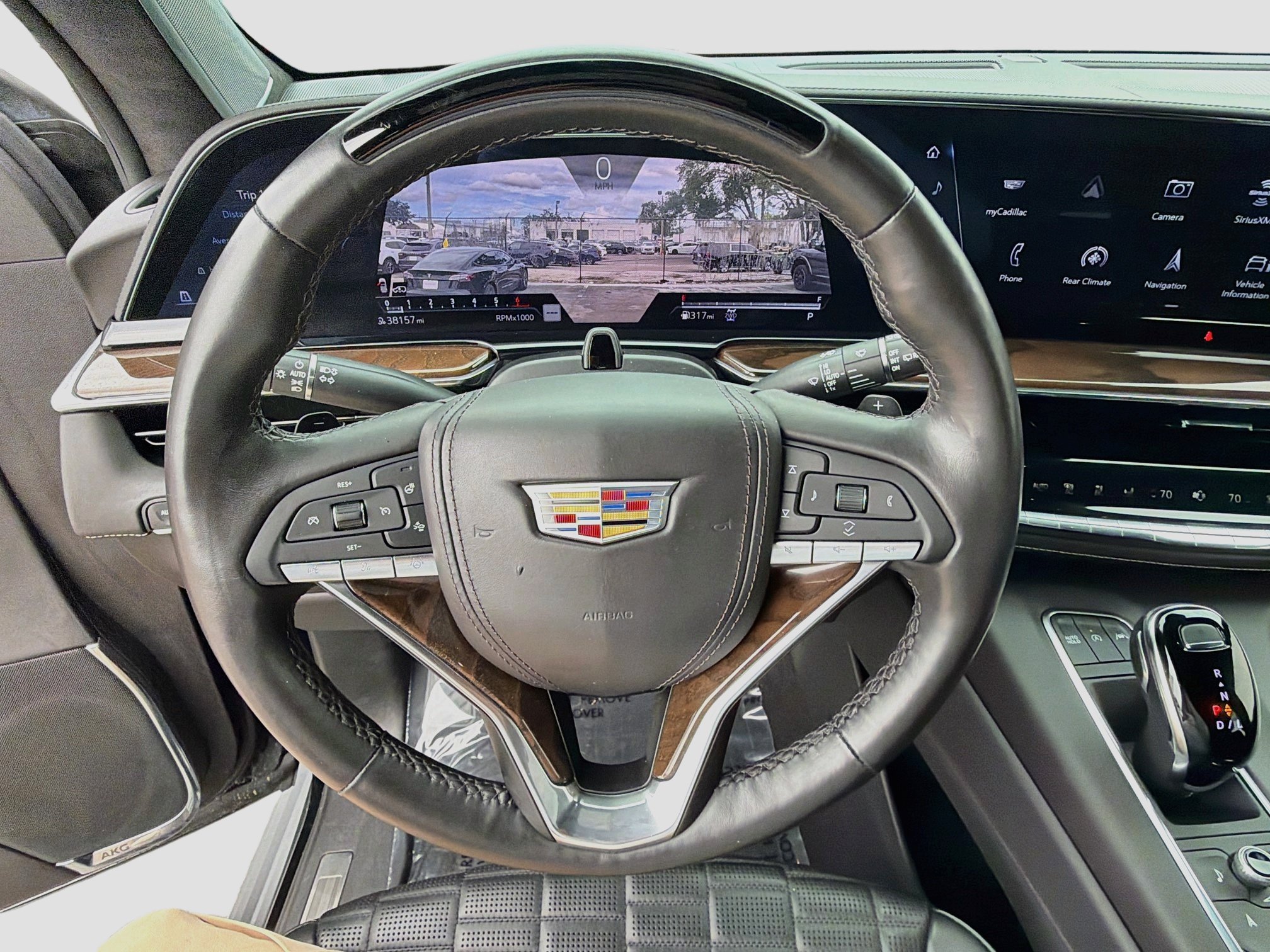 Used 2024 Cadillac Escalade Sport Platinum w/ LPO, ONYX Package AWD/4WD image 42