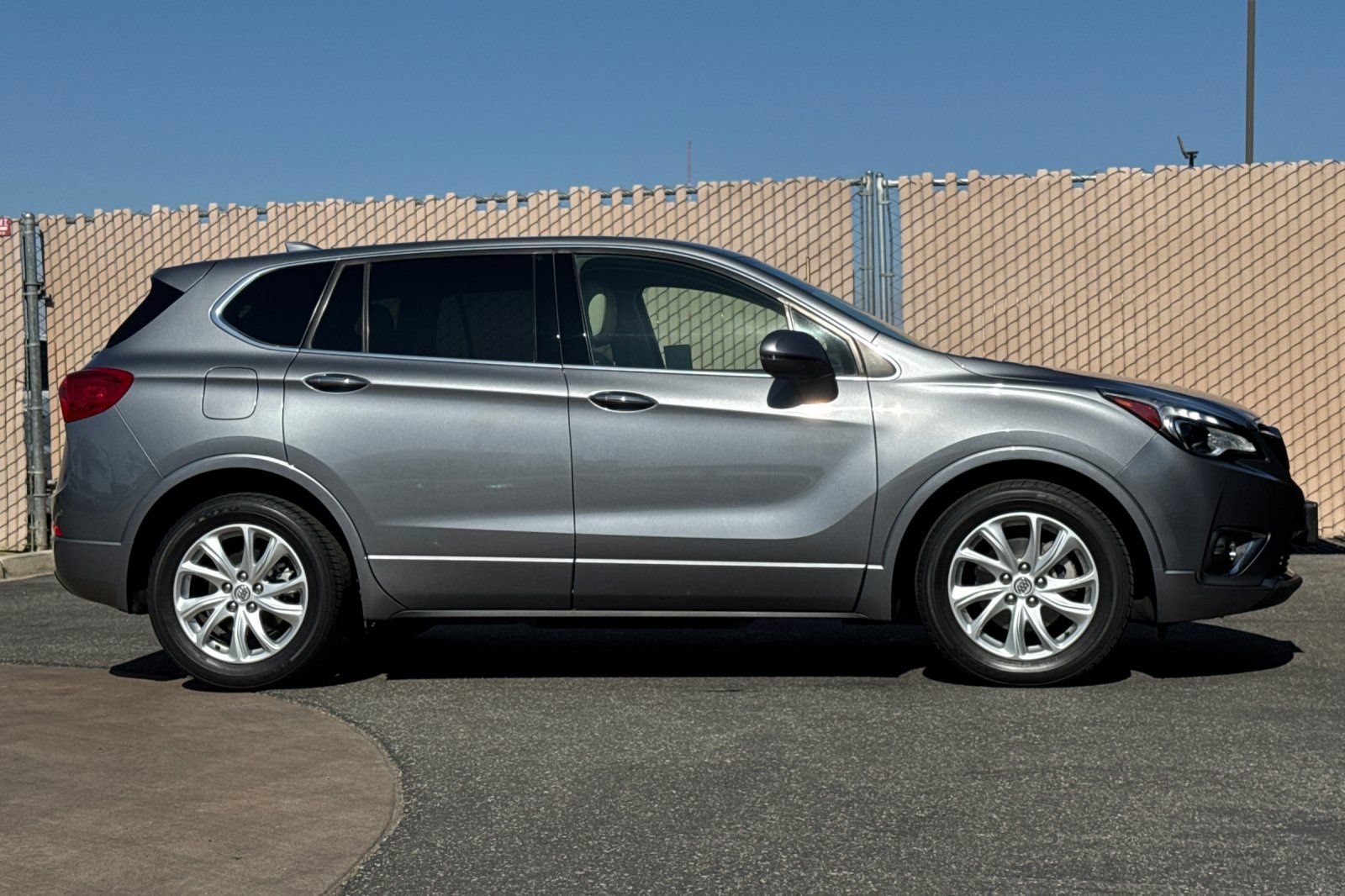 Certified 2019 Buick Envision Preferred w/ LPO, Cargo Package FWD image 3