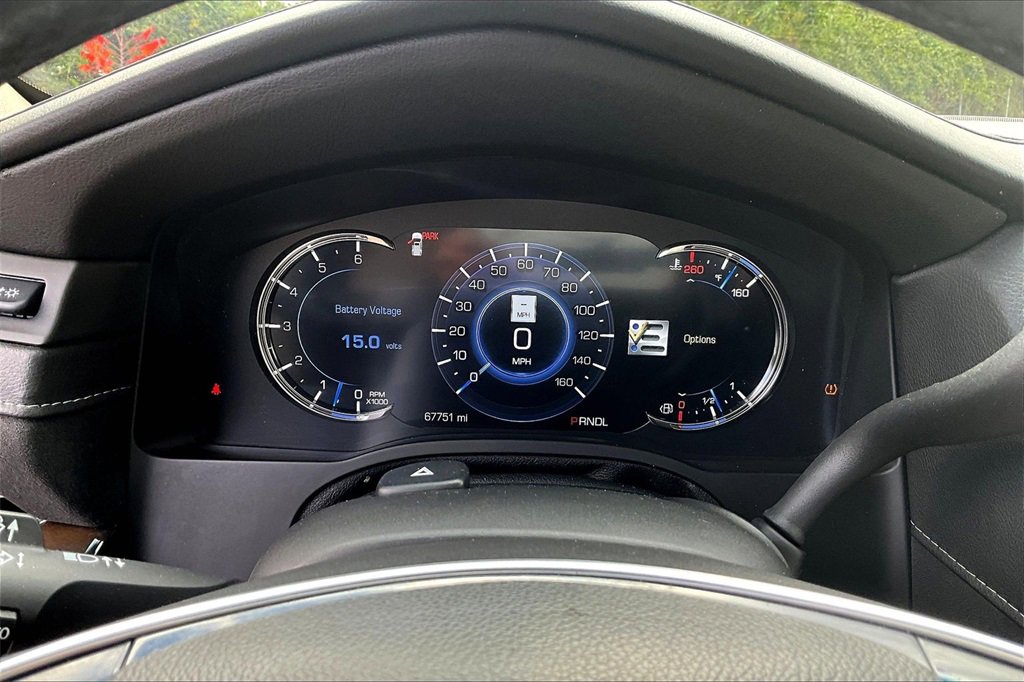 Used 2020 Cadillac Escalade Luxury image 13