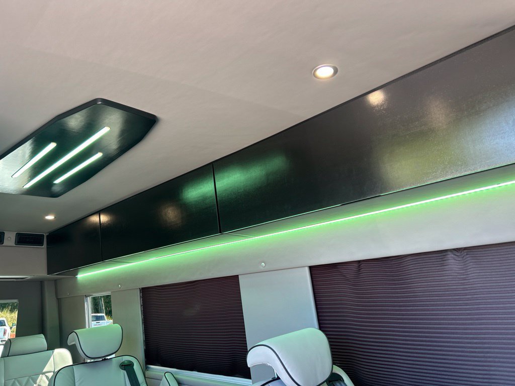 Used 2022 Mercedes-Benz Sprinter 2500 image 61