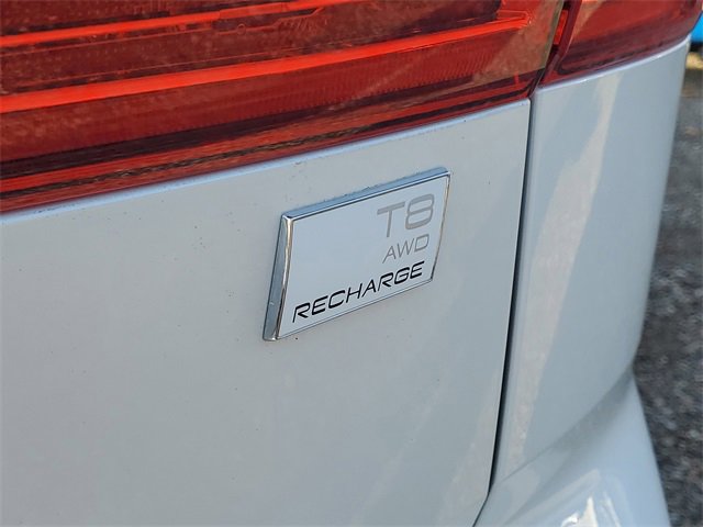 Used 2023 Volvo XC60 T8 Core w/ Climate Package image 6