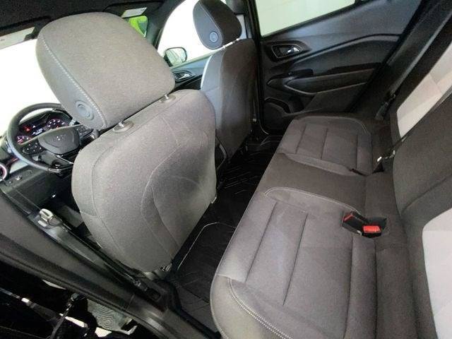 Used 2024 Chevrolet Trax RS w/ Driver Confidence Package FWD image 33