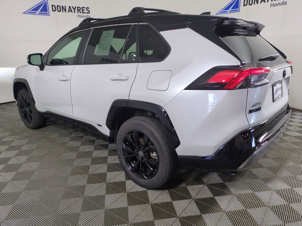 Used 2024 Toyota RAV4 XSE w/ Weather Package AWD/4WD image 3