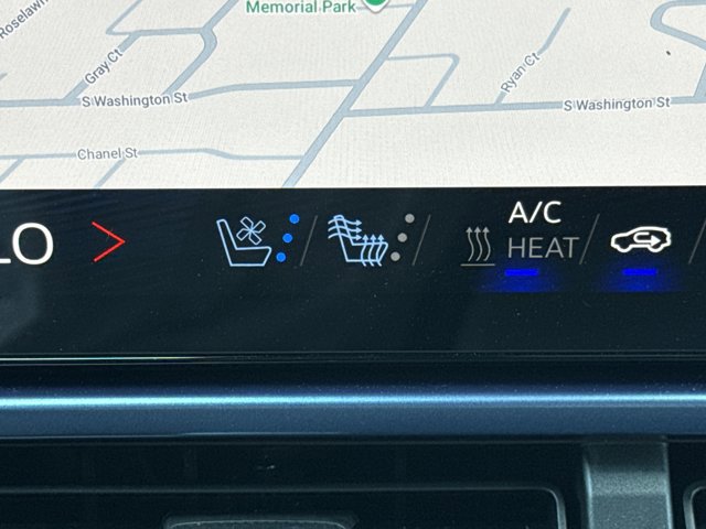 New 2025 Chevrolet Equinox EV LT w/ Convenience Package II image 18