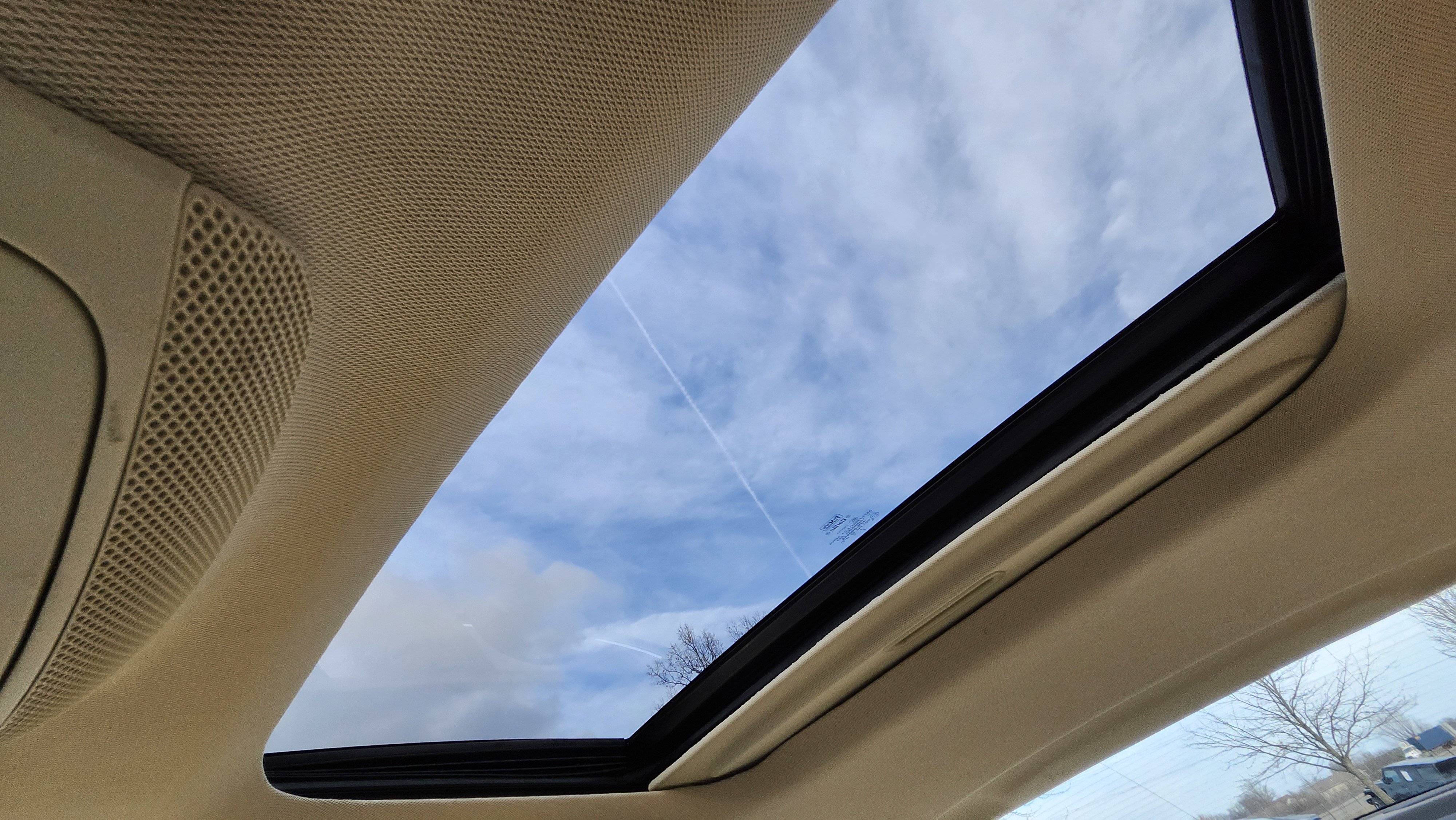 Used 2015 Lincoln MKZ w/ Equipment Group 101A Select image 2