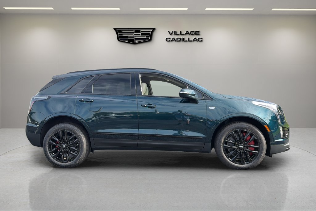 New 2026 Cadillac XT5 Sportv w/ LPO, Onyx Lite Package AWD/4WD image 6