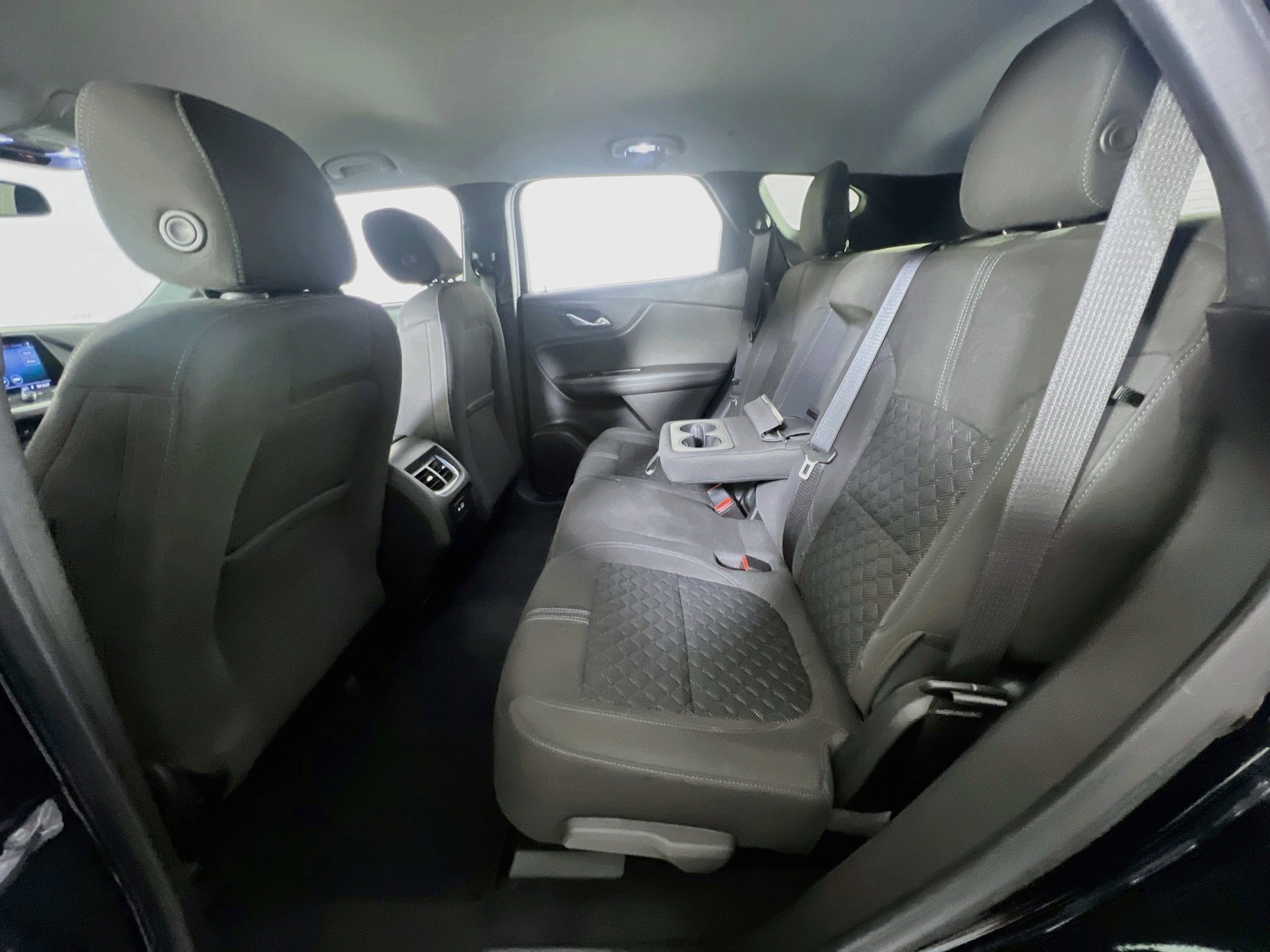 Used 2019 Chevrolet Blazer LT FWD image 23
