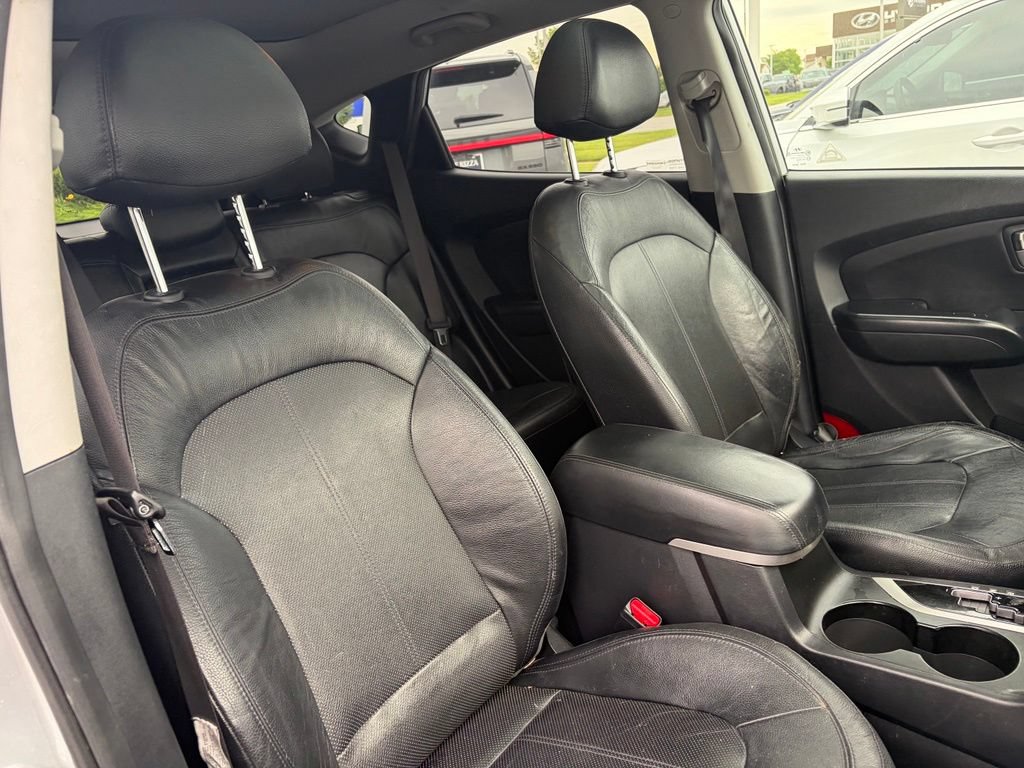 Used 2013 Hyundai Tucson Limited w/ Premium Pkg AWD/4WD image 14