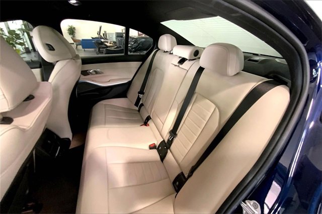 Used 2023 BMW 330e w/ Premium Package image 25