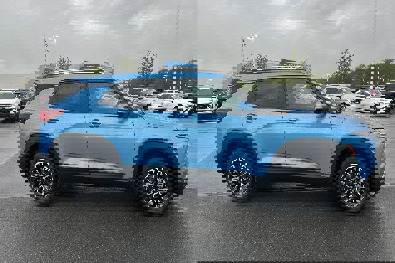 New 2025 Chevrolet TrailBlazer LT w/ Convenience Package image 8