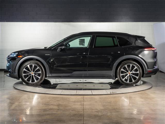 Used 2026 Porsche Cayenne Electric AWD/4WD image 2
