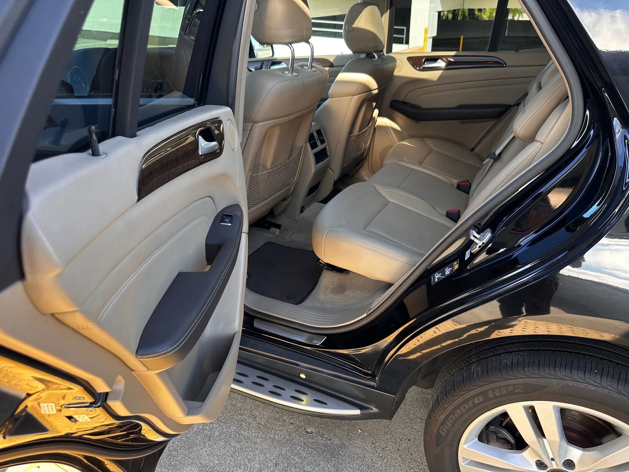 Used 2014 Mercedes-Benz ML 350 BlueTEC 4MATIC image 14