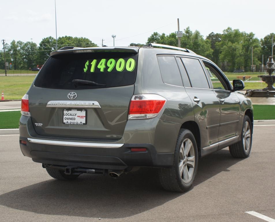 Used 2011 Toyota Highlander Limited w/ Tow Pkg FWD image 14