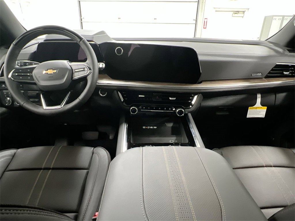 New 2026 Chevrolet Suburban High Country image 10