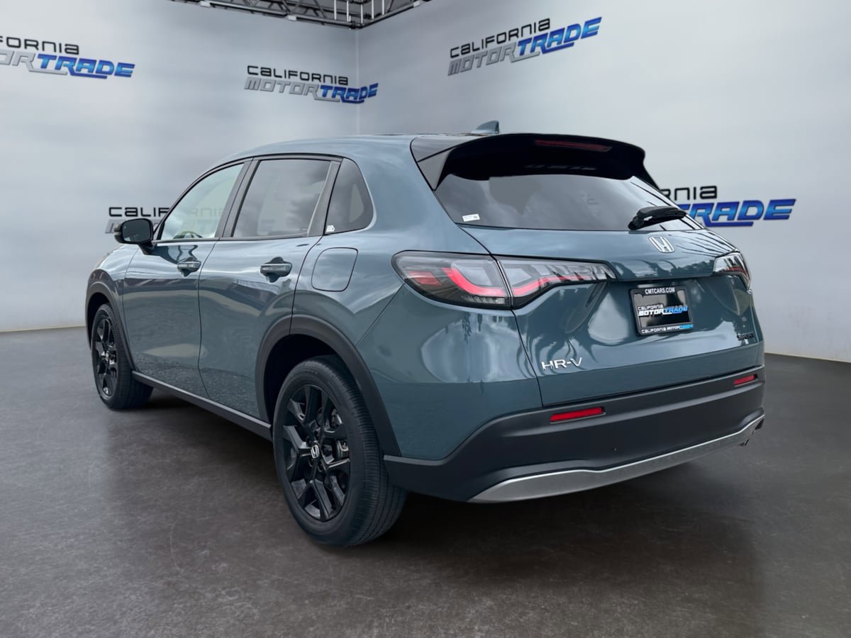 Used 2024 Honda HR-V Sport image 7