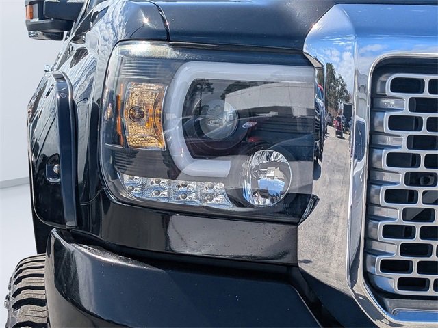 Used 2015 GMC Sierra 2500 Denali w/ Duramax Plus Package image 9