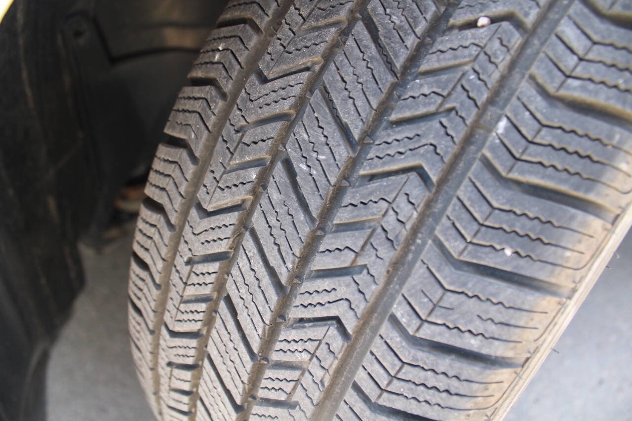 Used 2017 Acura ILX FWD image 16