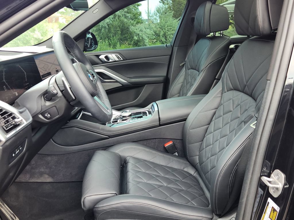 Used 2025 BMW X6 xDrive40i w/ Executive Package AWD/4WD image 8