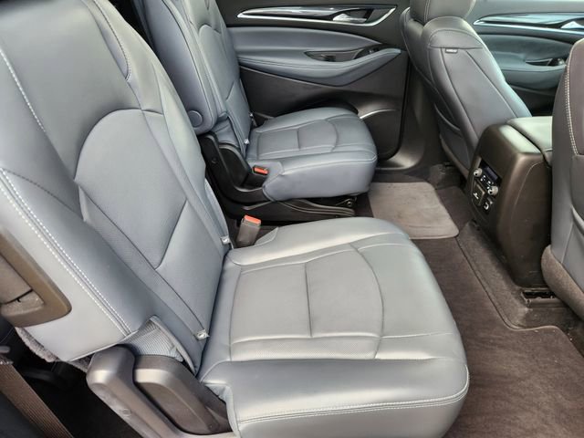 Used 2018 Buick Enclave Premium w/ Experience Buick Package FWD image 32