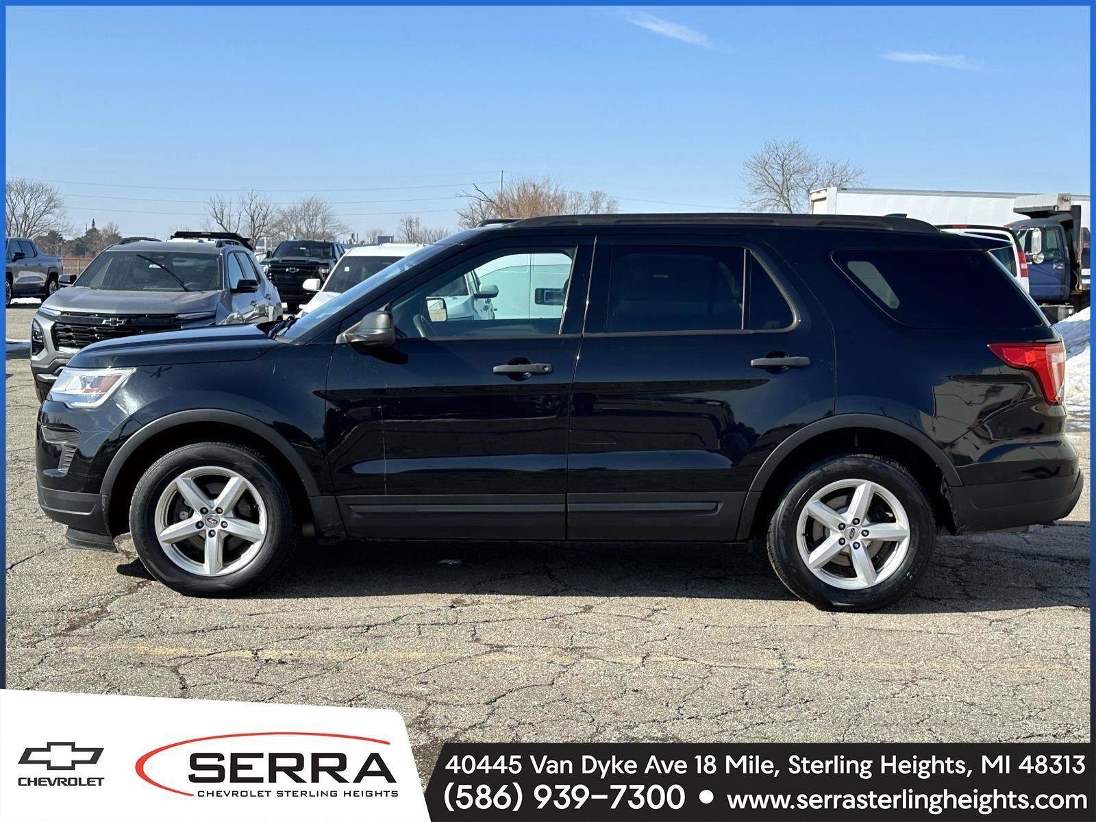Used 2019 Ford Explorer FWD image 2