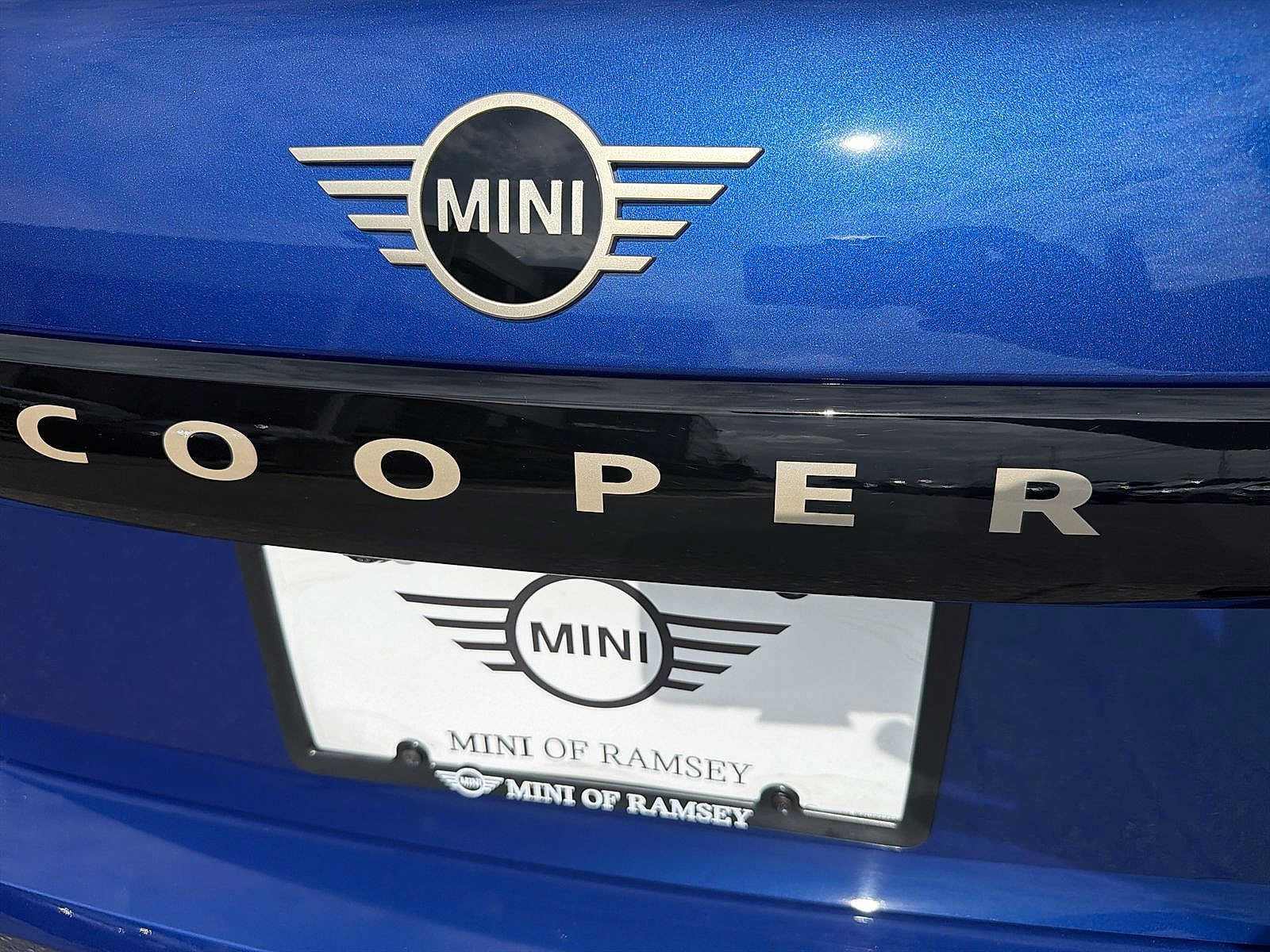 Used 2026 MINI Cooper 4-Door Hardtop FWD image 15