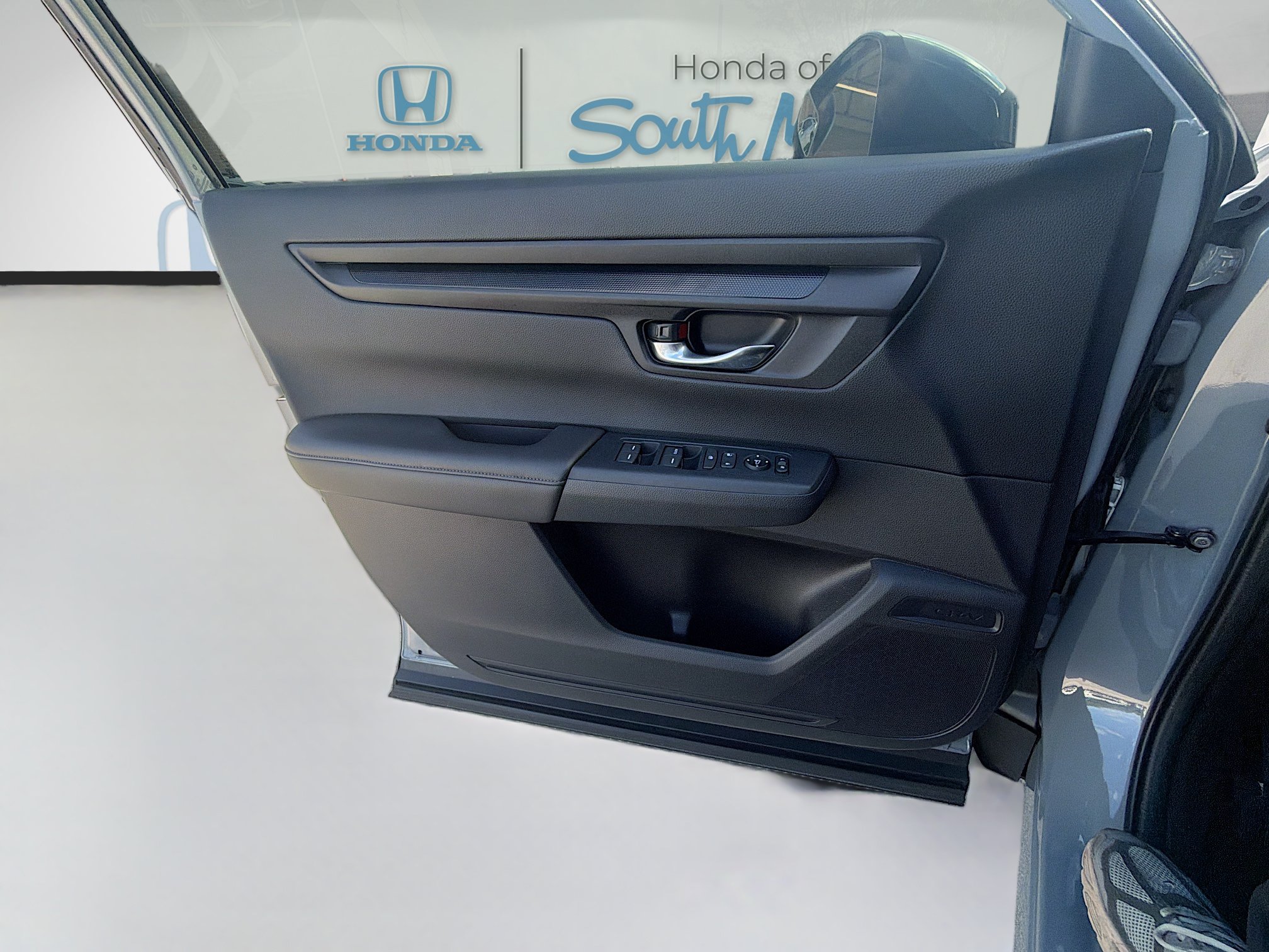 Certified 2025 Honda CR-V LX image 26