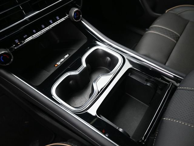 New 2025 Chevrolet Traverse High Country image 35