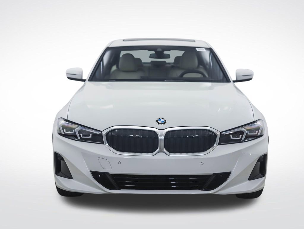 Used 2025 BMW 330i xDrive Sedan w/ Convenience Package AWD/4WD image 9