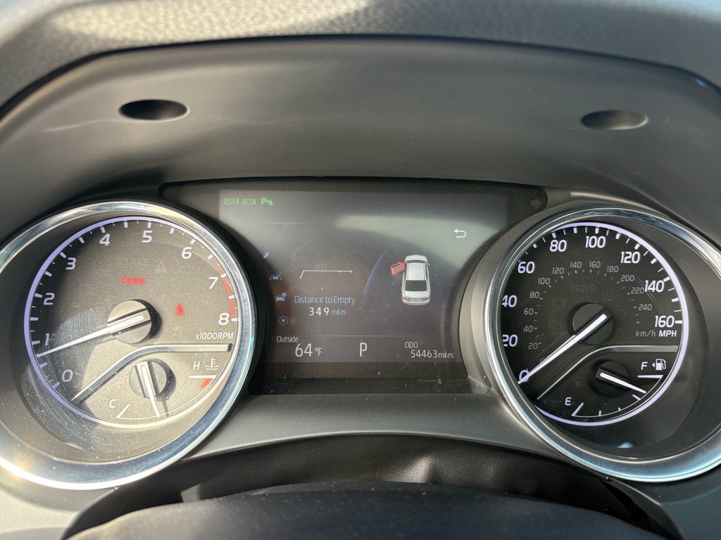 Used 2018 Toyota Camry XLE image 15