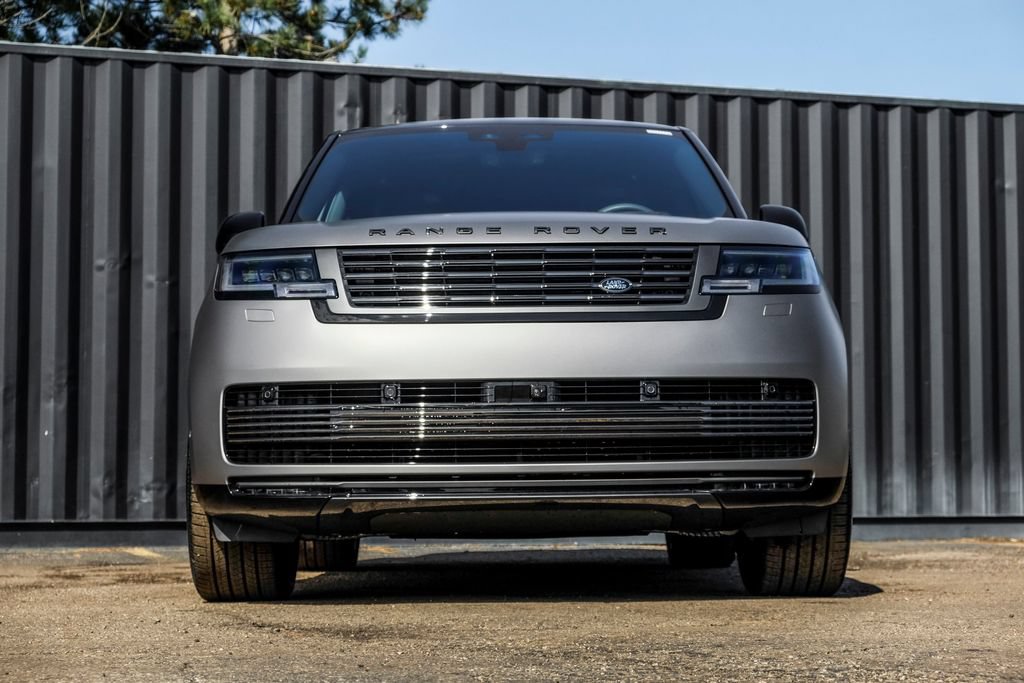 New 2026 Land Rover Range Rover SV AWD/4WD image 5