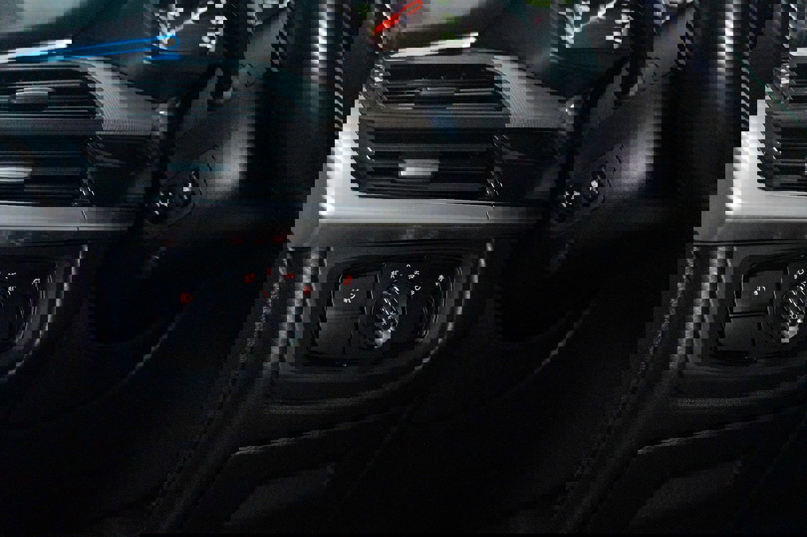 Used 2015 BMW X5 M image 17