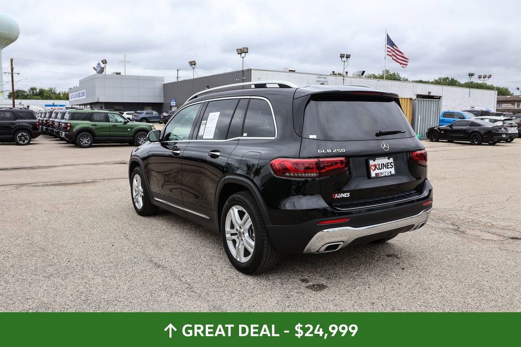 Used 2021 Mercedes-Benz GLB 250 image 10