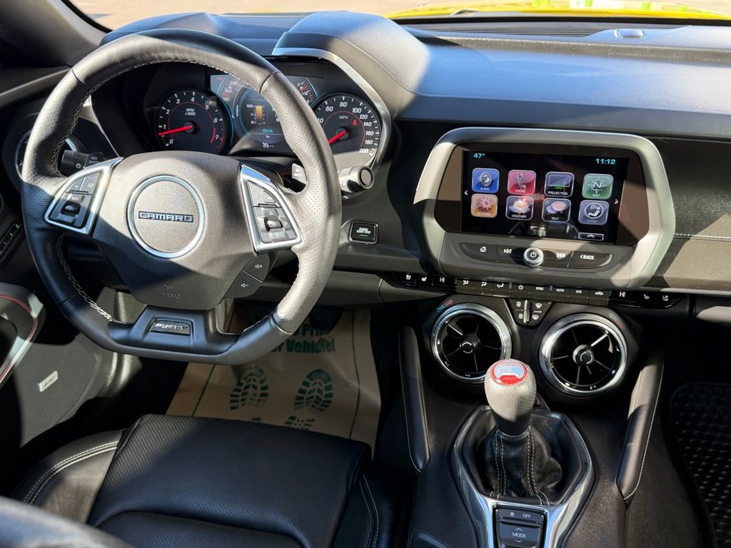 Used 2017 Chevrolet Camaro SS image 13