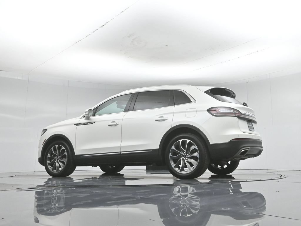 Used 2023 Lincoln Nautilus Reserve w/ Luxury Package AWD/4WD image 52