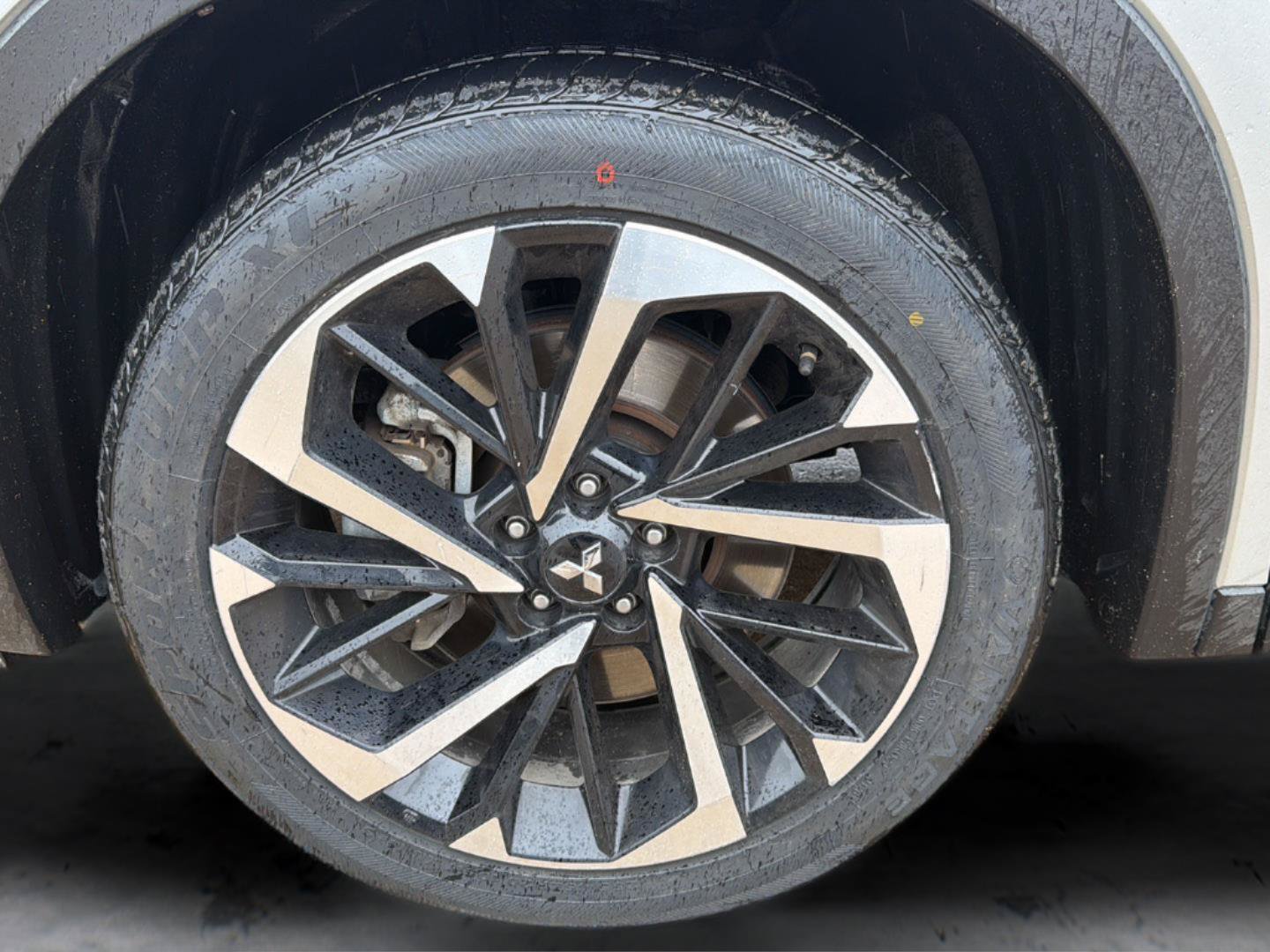 Used 2024 Mitsubishi Outlander SE FWD image 16
