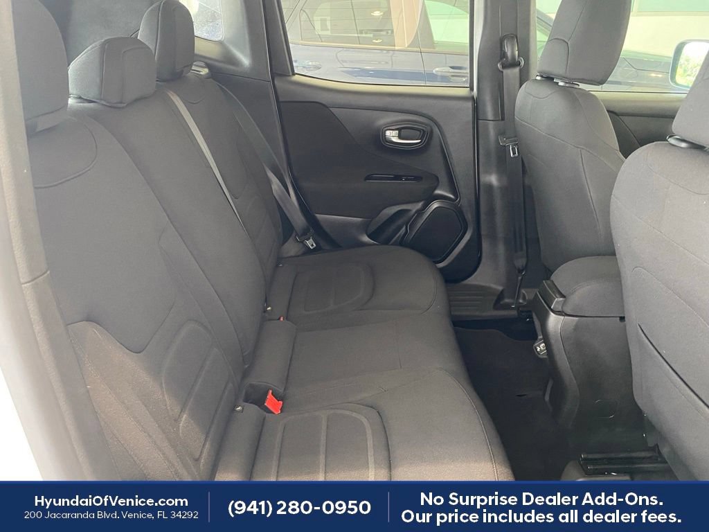 Used 2021 Jeep Renegade Latitude FWD image 18