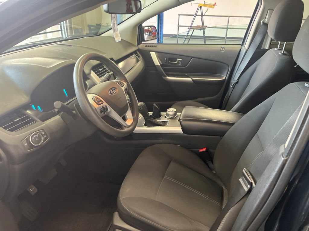 Used 2012 Ford Edge SE FWD image 3