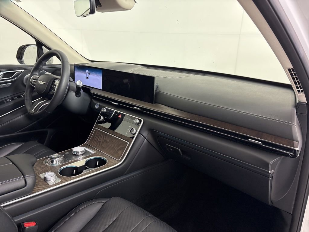 Used 2025 Genesis GV80 2.5T Advanced AWD/4WD image 13