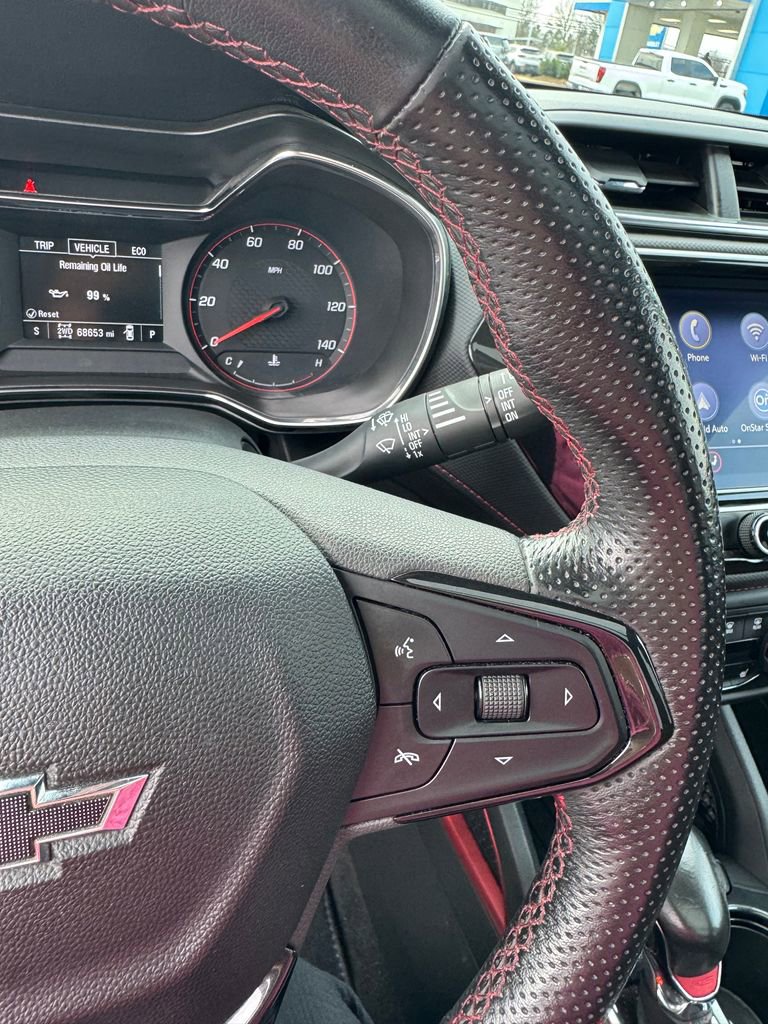 Used 2023 Chevrolet TrailBlazer RS w/ Sun and Liftgate Package image 17