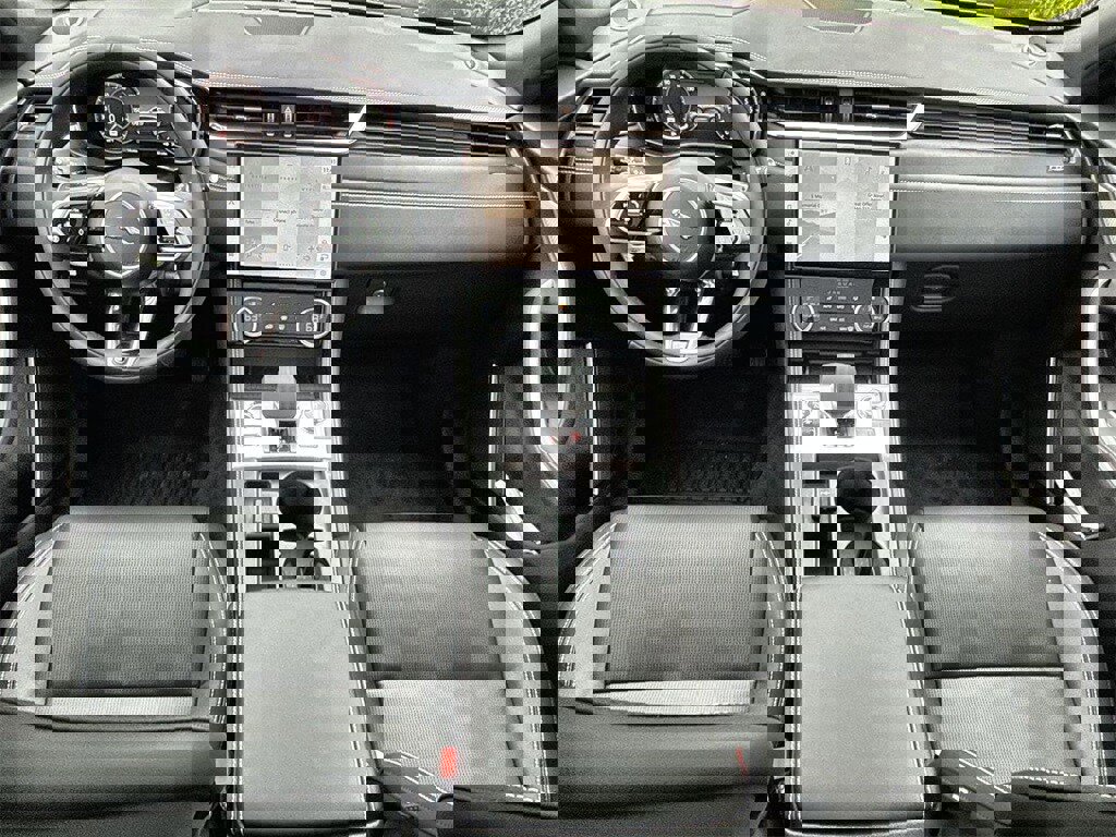 New 2026 Jaguar F-PACE R-Dynamic S image 12