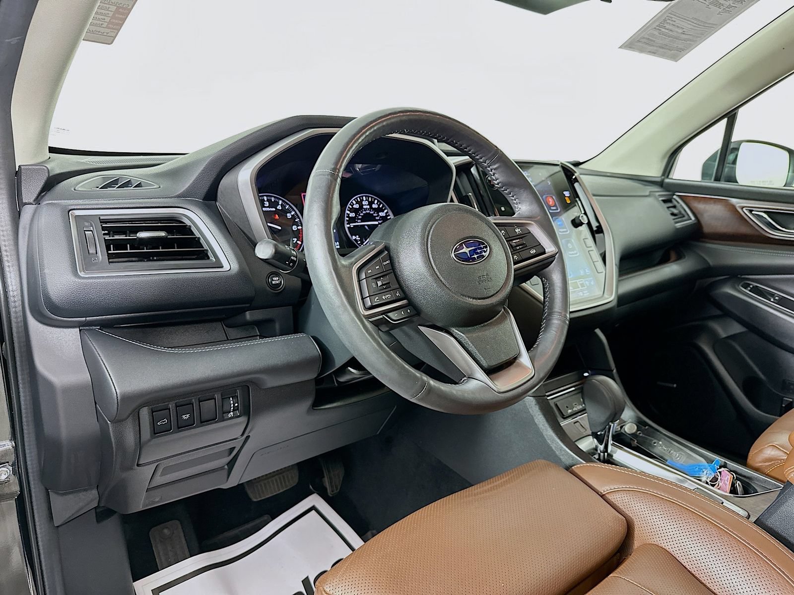 Used 2023 Subaru Ascent Touring AWD/4WD image 10