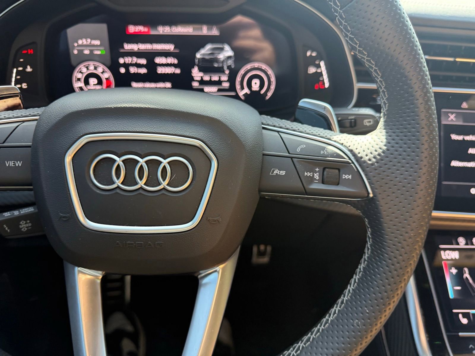 Used 2023 Audi RS Q8 AWD/4WD image 19