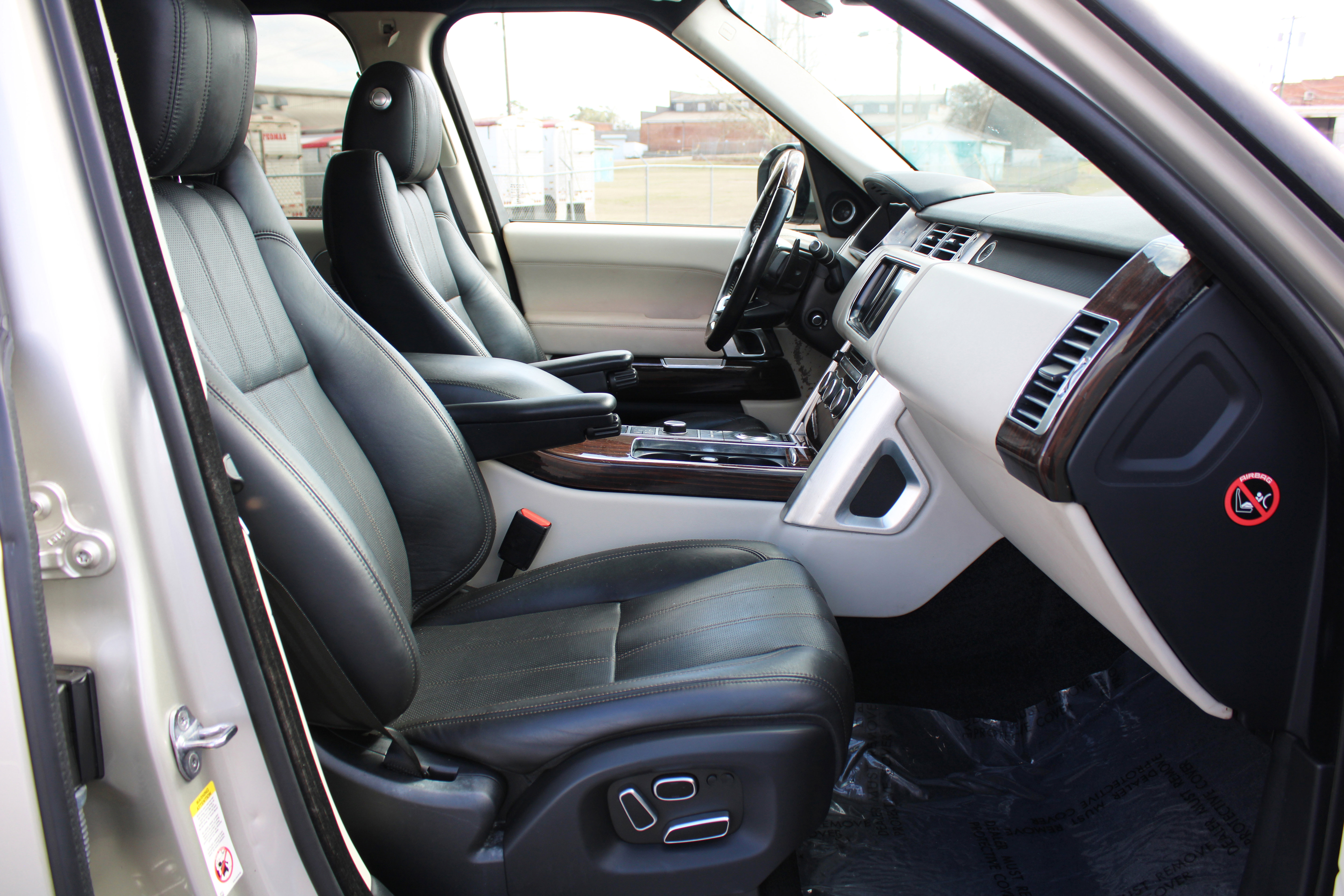 Used 2014 Land Rover Range Rover HSE image 43