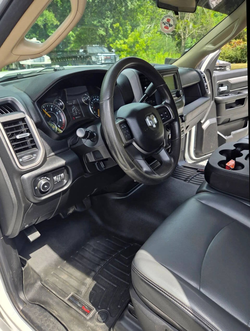 Used 2019 RAM 3500 Tradesman w/ Chrome Appearance Group AWD/4WD image 15